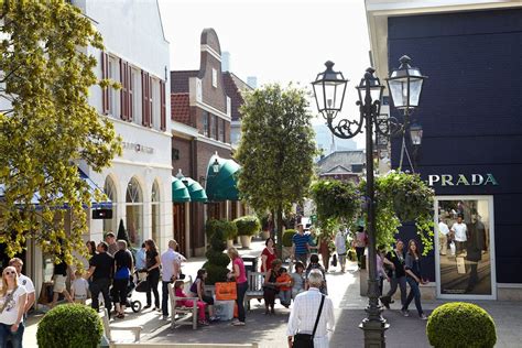 designer outlet roermond maastricht.